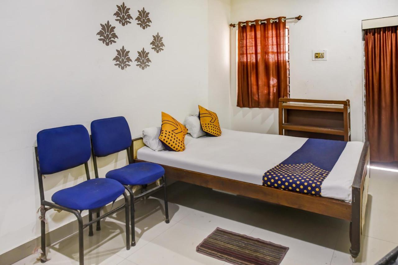Spot On 75653 Hotel Rohit Bilaspur  Luaran gambar