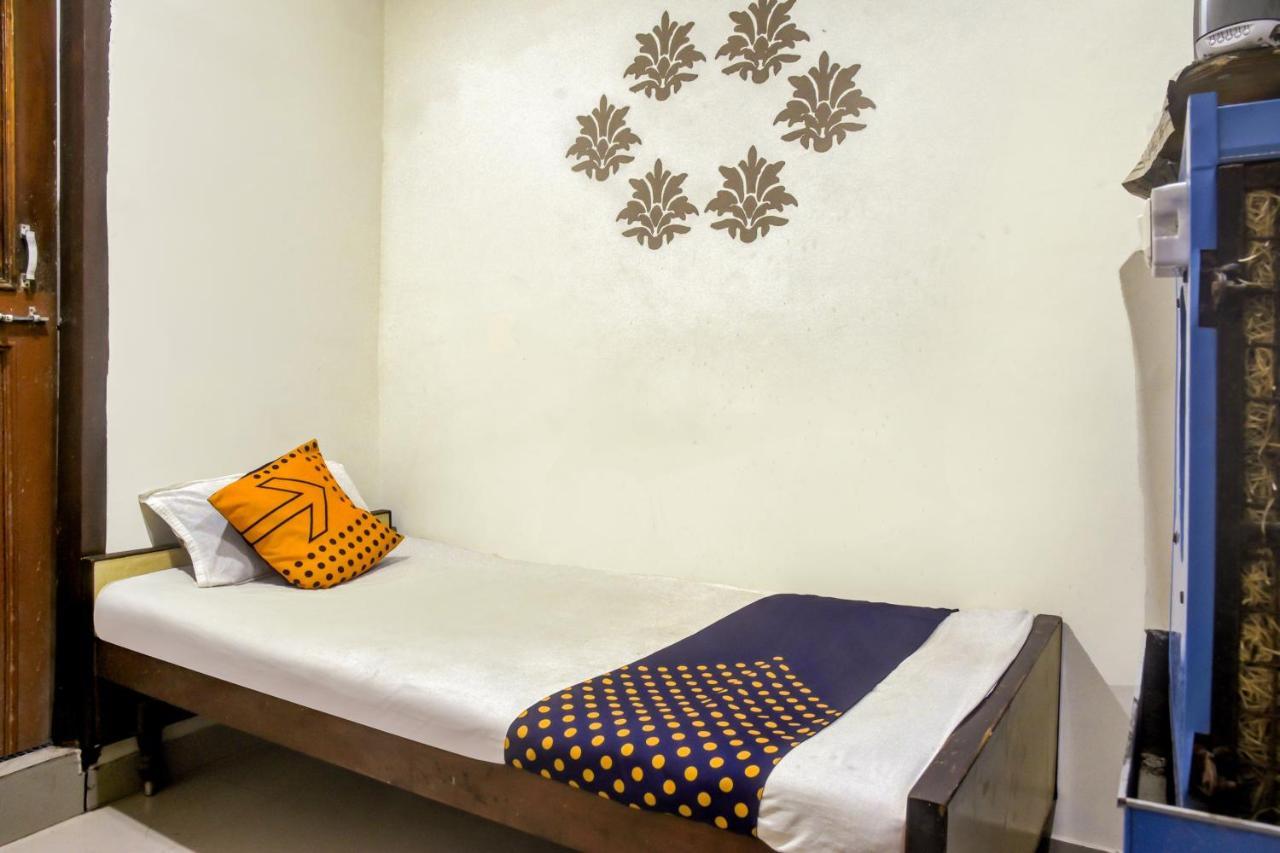 Spot On 75653 Hotel Rohit Bilaspur  Luaran gambar